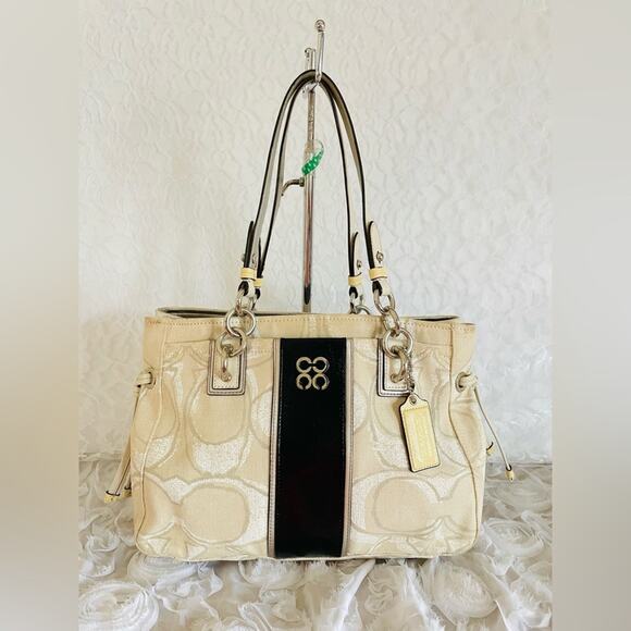 Coach and Four Cream and Black Shoulder Bag - Picture 1 of 10